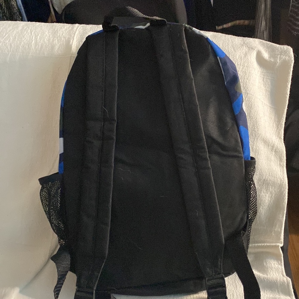 Light weight Backpack - Picture 7 of 10